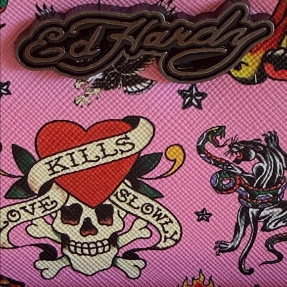 ED HARDY Zip Around Wallet And Key Chain - Picture 3 of 8